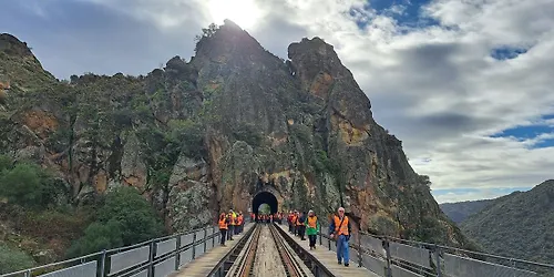 Caminhando na Rota dos Túneis