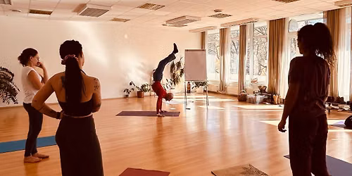 Workshop: Stoj na ruk\u00e1ch \u2013 organick\u00e1 cesta k rovnov\u00e1he