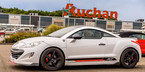 Rassemblement mensuel Neor\u00e9tro Club 