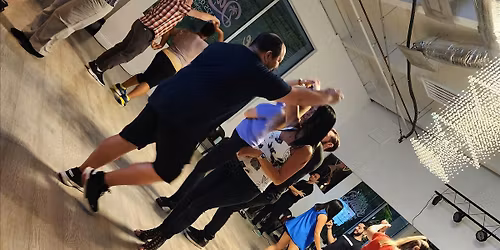 Salsa Classes at Miami dance center