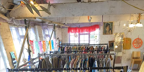Free ! Amazing vintage and preloved clothes sale mens and womens  , from \u00a35