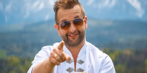 Inowroc\u0142aw: Pawe\u0142 Go\u0142ecki