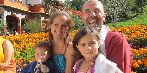 D\u00e9couvrir la m\u00e9ditation et le bouddhisme en famille