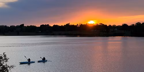 Once In A Blue Moon Sunset Paddle - Eastwood Lake