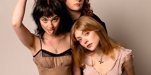 Folk B*tch Trio \u2013 Downtown Summer Sounds