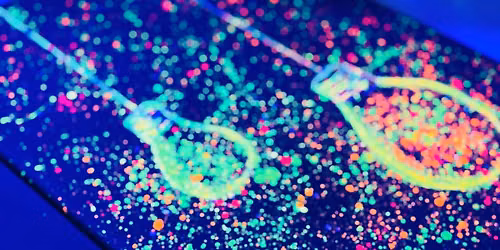 NEON PAINTS AND UV LIGHTS \u00c9LM\u00c9NYFEST\u00c9S BUDAPEST 