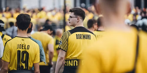 Borussia Dortmund vs Borussia Monchengladbach at Signal Iduna Park - Westfalenstadion