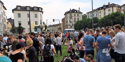 Fr,03.07.26 Wanderdate Frankfurter Nightwalk zum Single-Markt f\u00fcr 25-45J