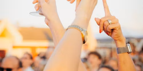 SuperNova + Surprise (TBA) - fredag d 17 juli - Fri entr\u00e9!