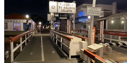 Annual Holiday Walk at Balboa Island