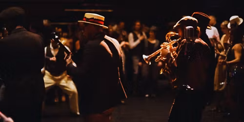 HUSH: An Immersive Speakeasy Experience