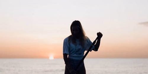 Paddle Surf al amanecer o atardecer en Barcelona