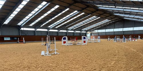 Assisted clear round with Dan Delsart