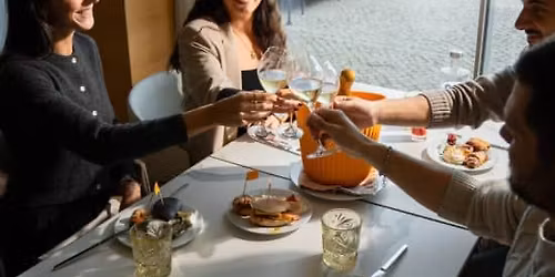 Bubbly Brunch w\/ Veuve Cliquot no Hyatt Regency Lisboa - New Year's Edition