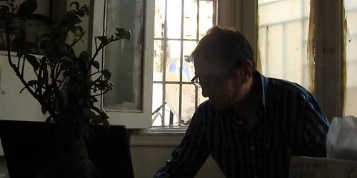 \u0639\u0632\u0627\u0621 \u0627\u0644\u0646\u0627\u0634\u0631 \u0627\u0644\u0643\u0628\u064a\u0631 \u0645\u062d\u0645\u062f \u0647\u0627\u0634\u0645 \u0628\u0645\u0633\u062c\u062f \u0639\u0645\u0631 \u0645\u0643\u0631\u0645