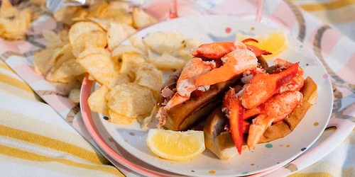 Cousins Maine Lobster at Paws4Wine