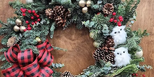 Signature Holiday Wreath Class
