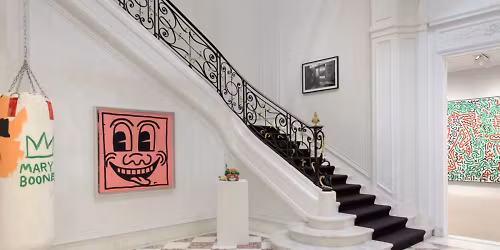 80s NYC Museum Exhibit w\/ Warhol, Haring, Basquiat