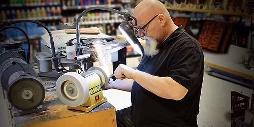 Klingen-Sch\u00e4rf-Aktion mit Thomas Holz 