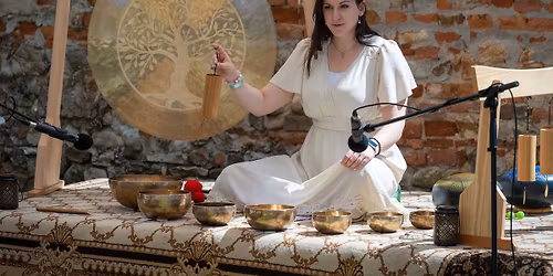 Hangf\u00fcrd\u0151, hangt\u00e1las medit\u00e1ci\u00f3 Hossz\u00fahet\u00e9nyben