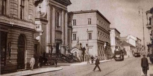 Tajemnice najs\u0142odszej ulicy Warszawy