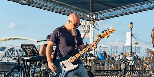 Live on the Levee