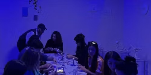 Joyer\u00eda alqu\u00edmica con cer\u00e1mica y tarot en Sinespacio