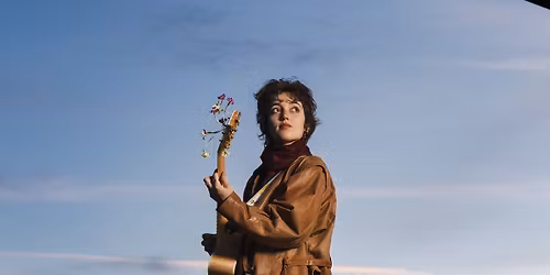 Lo\u00e9 - Pillow Concert