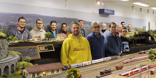 Tag der offenen T\u00fcr & B\u00f6rse - Neujahr