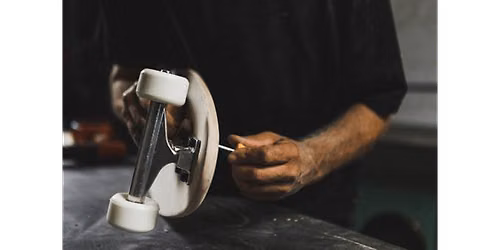 Intro to Woodworking: Make a Custom Longboard - Art Class by Classpop!\u2122