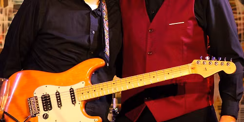 AJ + Aidan Schmall at Lo's Lounge | Dixon, IL