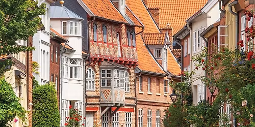 Buchvorstellung: L\u00fcneburg in kleinen Dosen