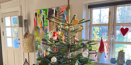 JULEHJERTER - k\u00f8re ud med gaver fra \u00d8nsketr\u00e6et