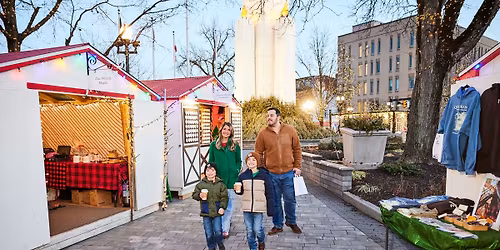 Easton Winter Village \u2744\ufe0f\ud83d\udd6f\ufe0f  