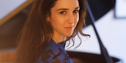 Julia Hamos piano