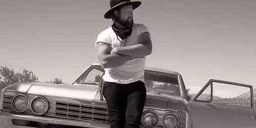 Zach Williams w\/ Crowder