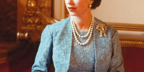Queen Elizabeth II: Her Life in Style Or do as you please in London  \u00a352.00\/32.00 p.p