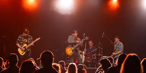 Broke Down Datsun @ the Dirty Turtle