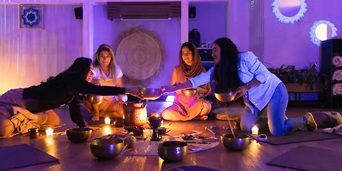 Circulo de Mujeres- Encuentro mensual con Cacao, Palabra y Soundhealing