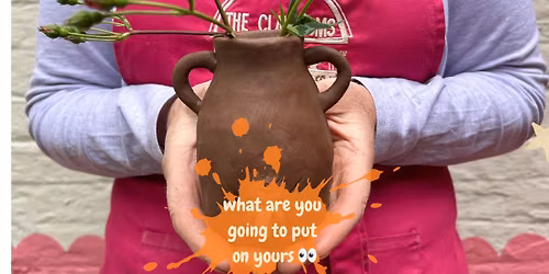 Inn on the Green, Ingham -Rudie Nudie and Fun Vases