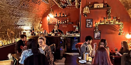 Live Jazz & New Orleans Themed Night !