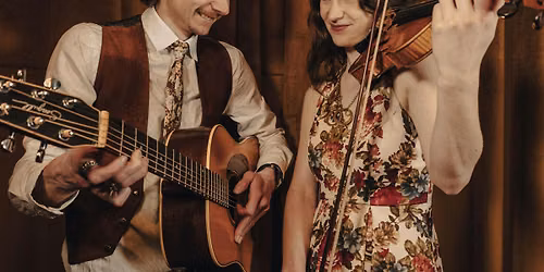 House Concert featuring Gina Burgess and  Youngtree & Carole Bee