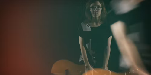 JazzKLUB \/ Mary Halvorson \u2013 Canis Major \/ Mistrzyni improwizowanej gitary