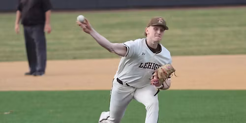 Parking Lehigh Mountain Hawks at Holy Cross Crusaders Mens Basketball