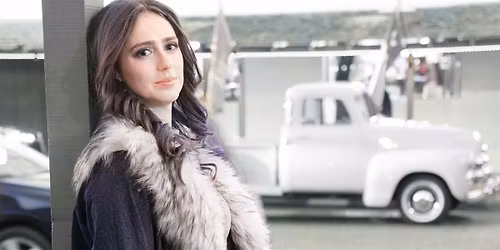 Live Music at Deschain feat. Carissa Carter | Gainesville, TX