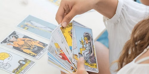 Tarot & Wine - Card Reading for Beginners