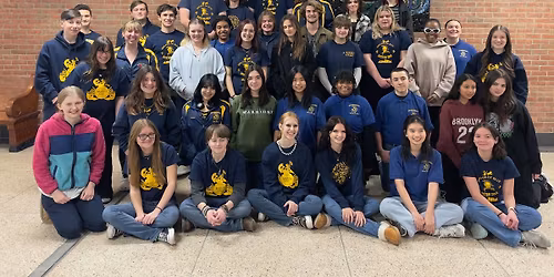 Holiday Alumni and middle school parade