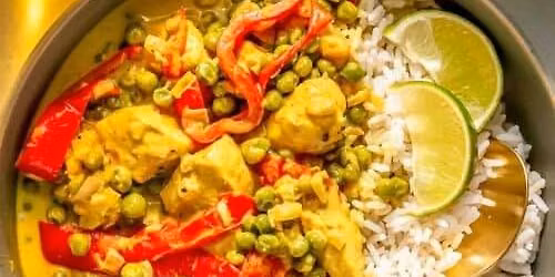 Cork 'N' Fork -  Island Chicken Curry Topped with Coconut, Green Onions & Macadamia Nuts &  Rice