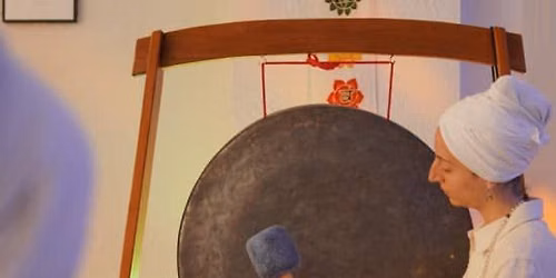 Meditaci\u00f3n Kundalini y relajaci\u00f3n con Gong tocado en directo