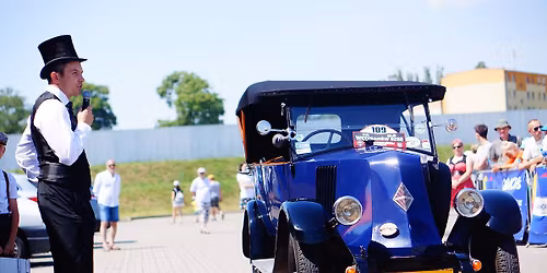 Wystawa Klasyk\u00f3w w ramach ** Rajdu Weteran\u00f3w Szos po Ziemi Mogile\u0144skiej